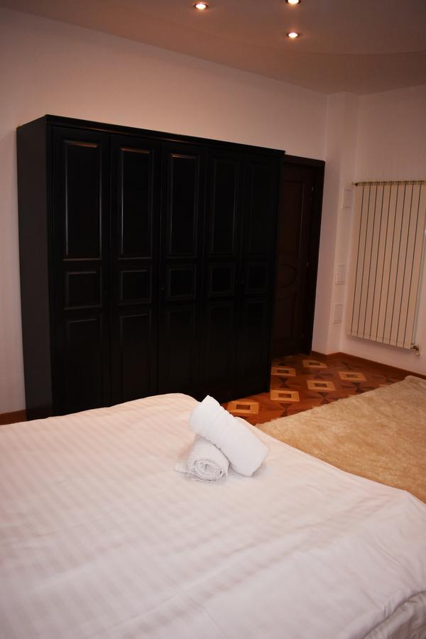 Grand Central Accomodation Sala Palatului Bukurešť Exteriér fotografie