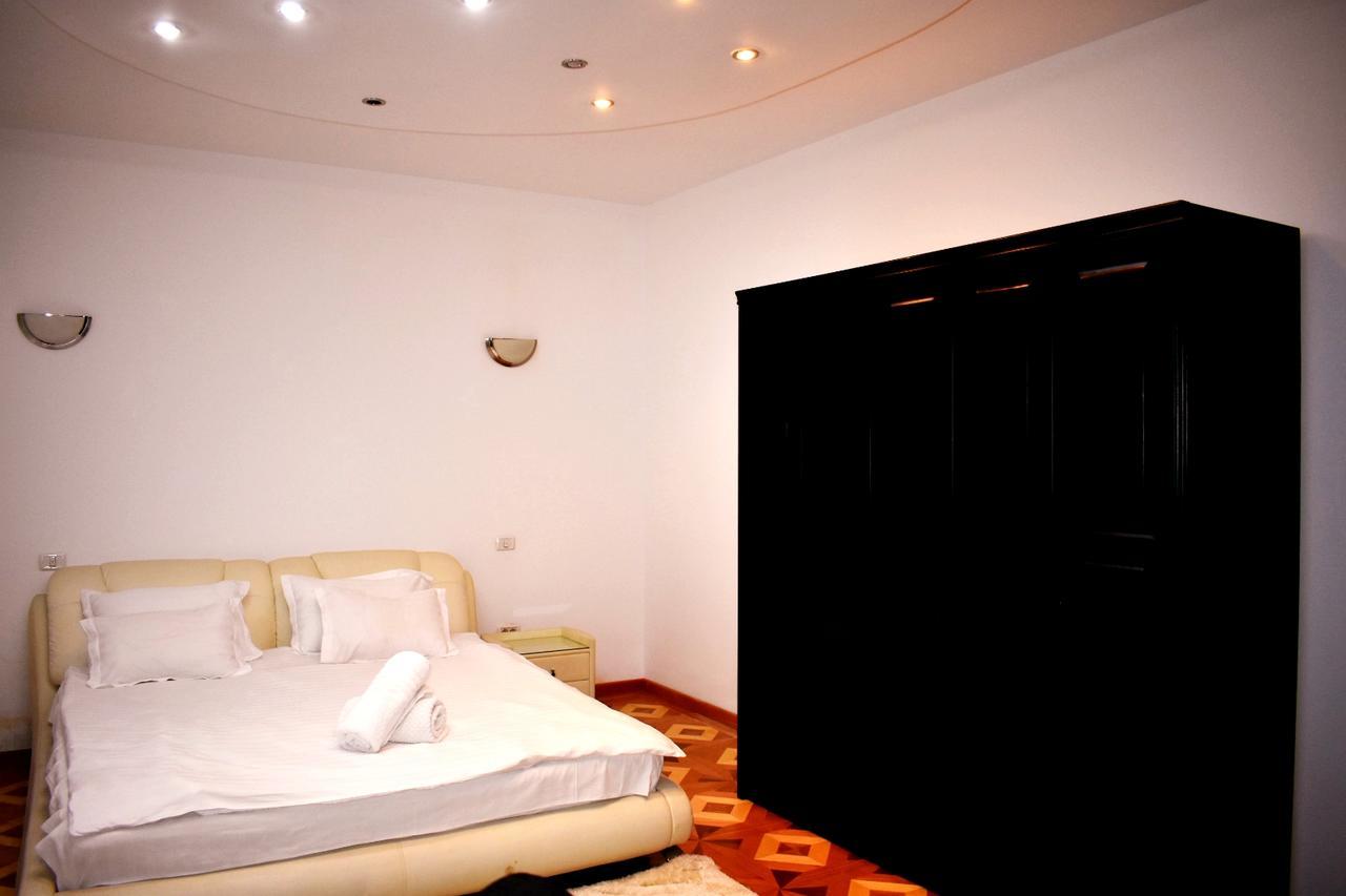 Grand Central Accomodation Sala Palatului Bukurešť Exteriér fotografie